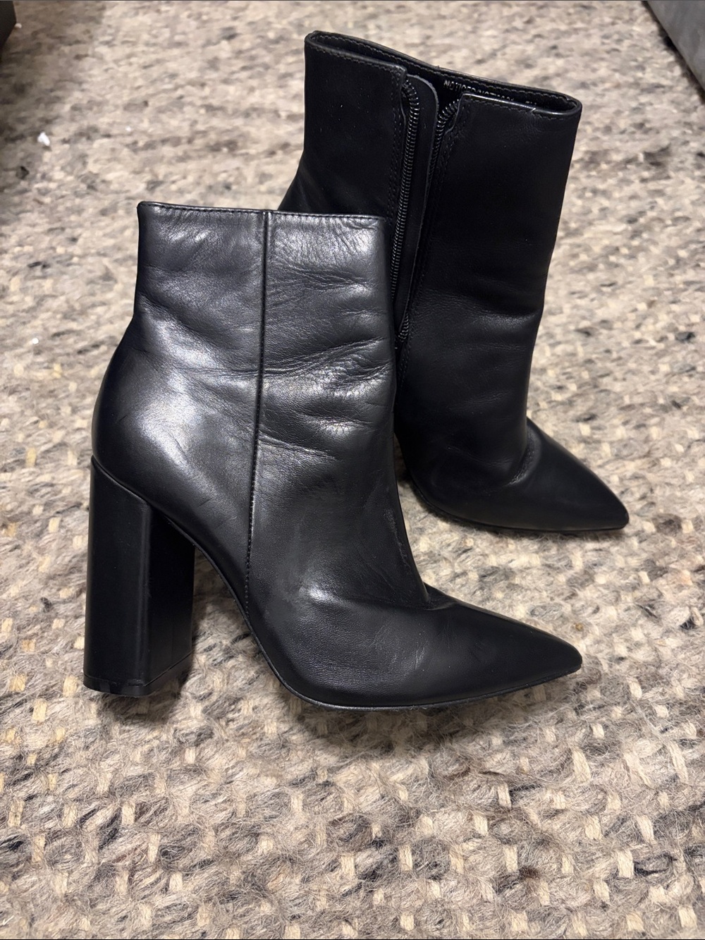 Steve Madden Classic Black Leather Pointed-Toe Ankle Boots